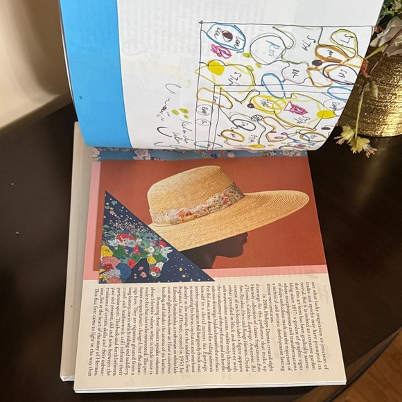 Hermes Vibrant Art Coffee Table Book in Orange and Blue - Picture 17 of 17